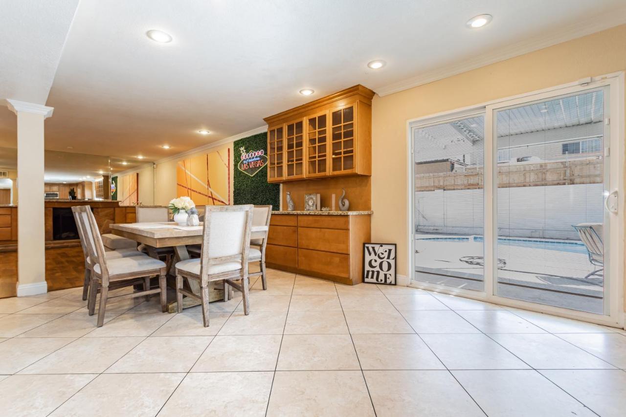 Spacious 5-Bedroom Retreat With Pool Minutes From The Las Vegas Strip לאס וגאס מראה חיצוני תמונה