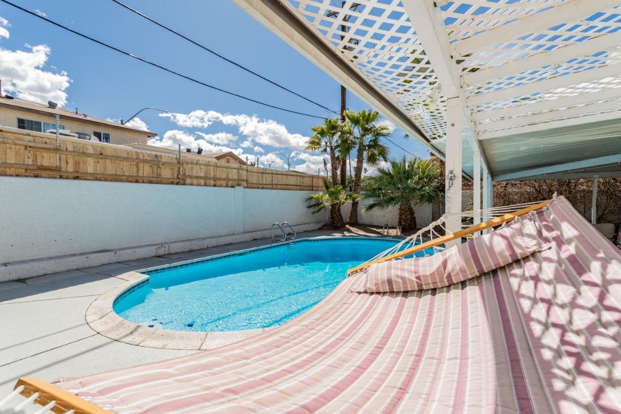 Spacious 5-Bedroom Retreat With Pool Minutes From The Las Vegas Strip לאס וגאס מראה חיצוני תמונה