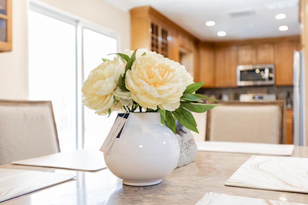 Spacious 5-Bedroom Retreat With Pool Minutes From The Las Vegas Strip לאס וגאס מראה חיצוני תמונה