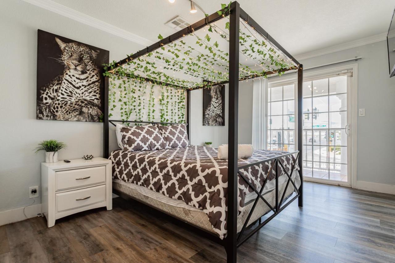 Spacious 5-Bedroom Retreat With Pool Minutes From The Las Vegas Strip לאס וגאס מראה חיצוני תמונה