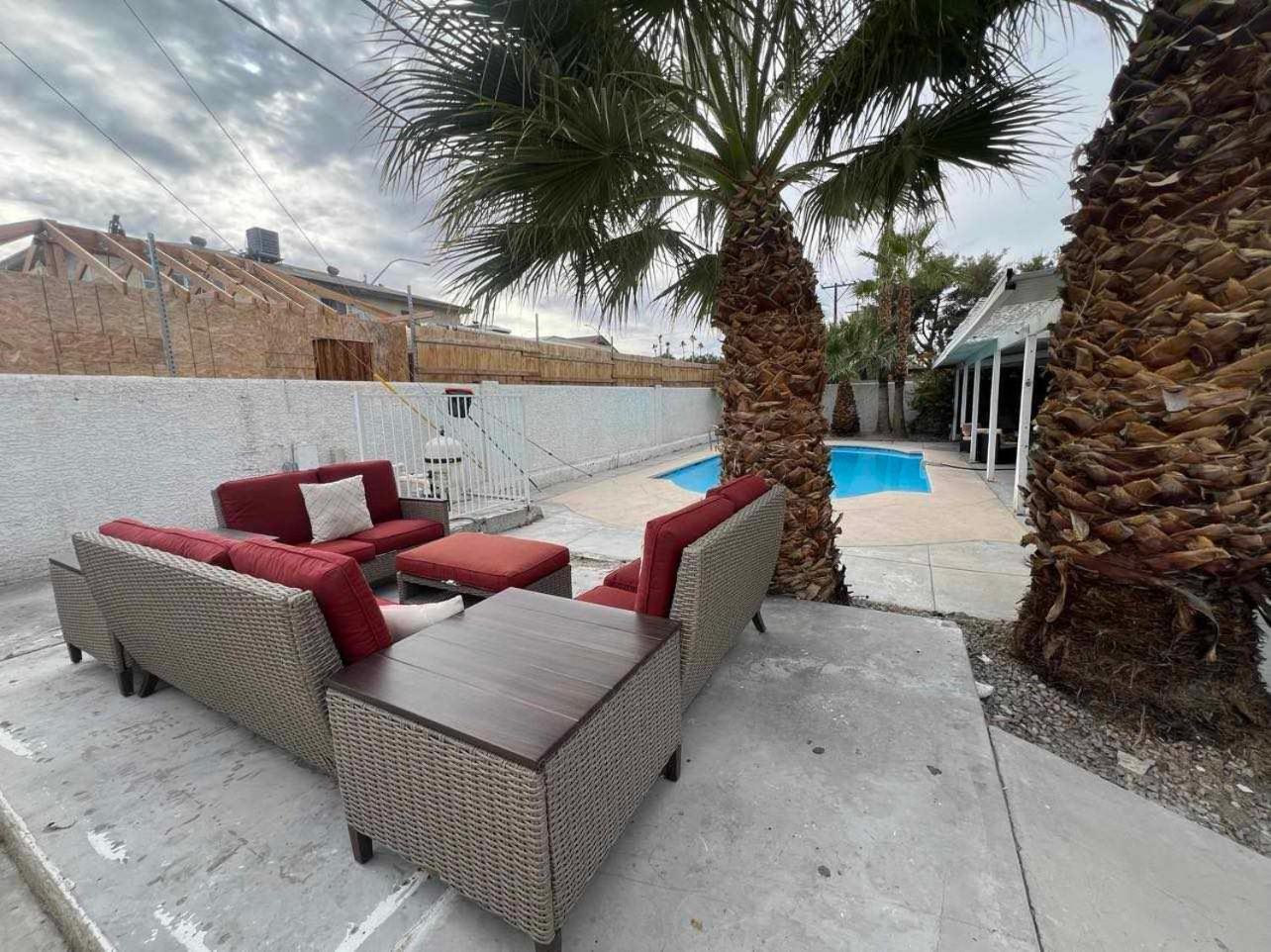 Spacious 5-Bedroom Retreat With Pool Minutes From The Las Vegas Strip לאס וגאס מראה חיצוני תמונה